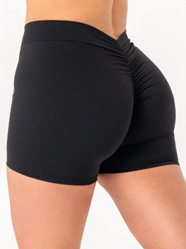 Affordable stylish women’s fashion collection   NKD V Scrunch Shorts - Black